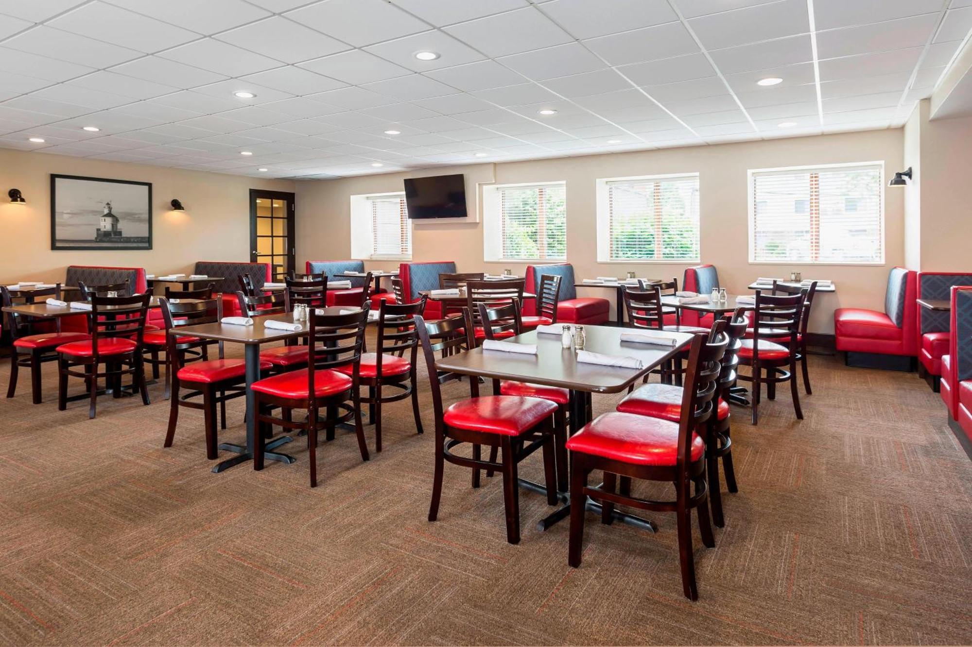 Four Points By Sheraton Milwaukee Airport Ngoại thất bức ảnh
