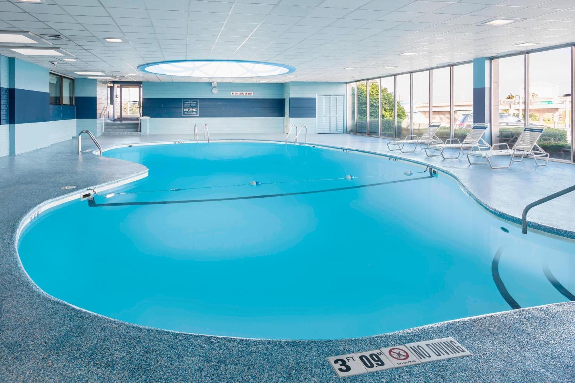 Four Points By Sheraton Milwaukee Airport Ngoại thất bức ảnh