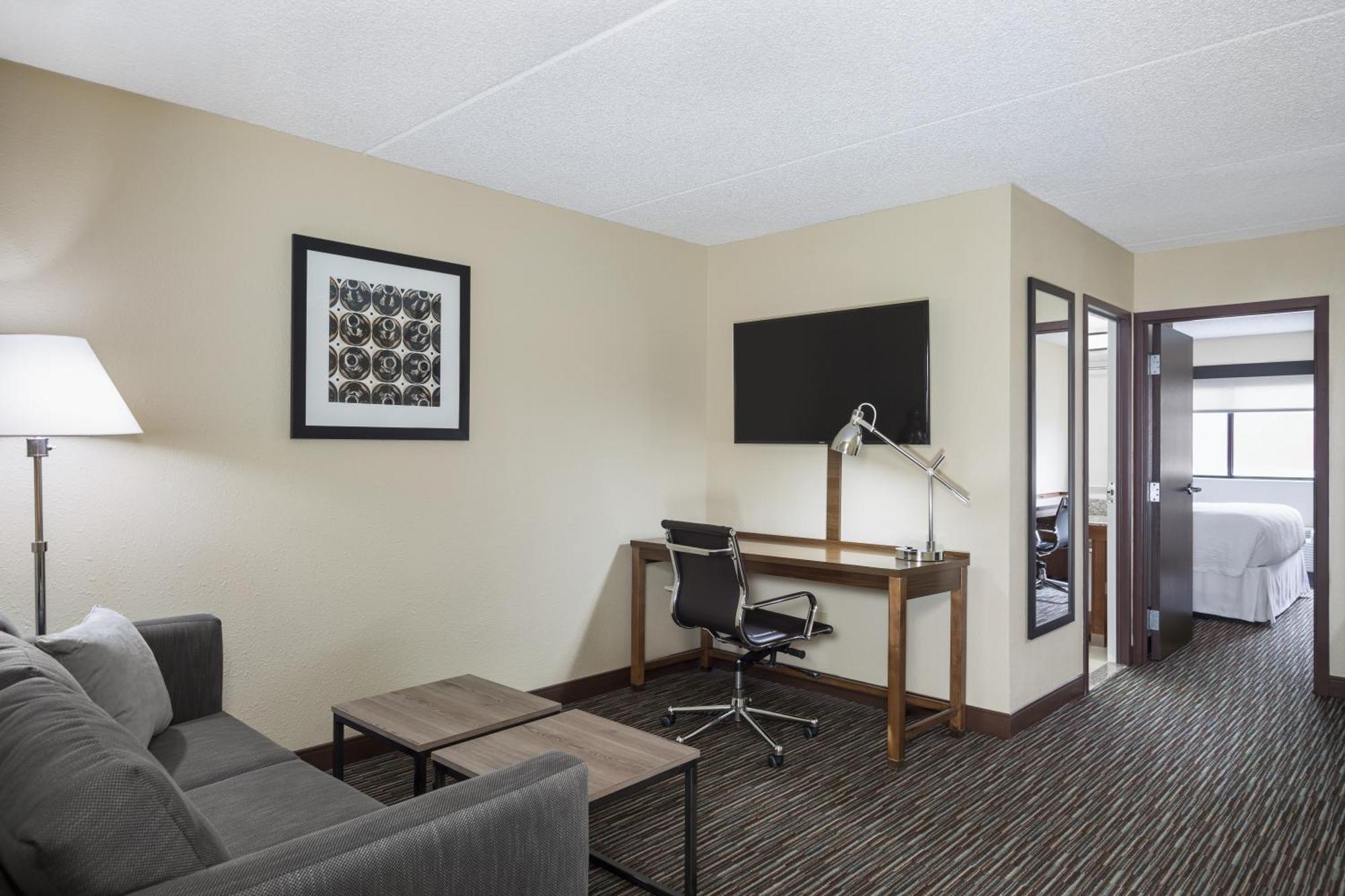 Four Points By Sheraton Milwaukee Airport Ngoại thất bức ảnh